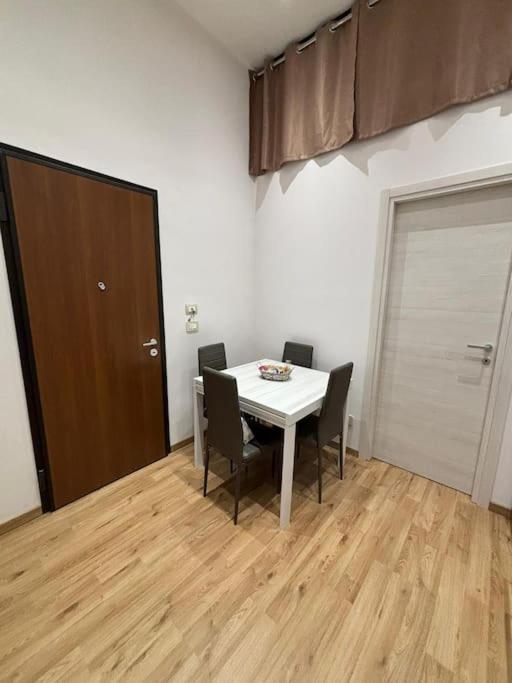 Le Rose Di Lu' Appartement Catánia Buitenkant foto