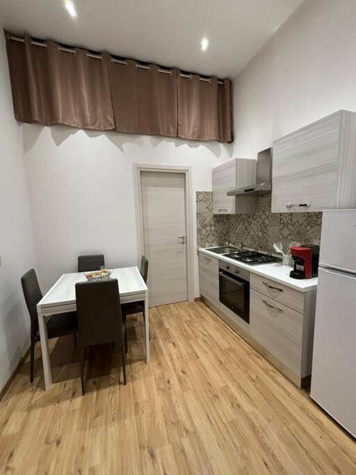 Le Rose Di Lu' Appartement Catánia Buitenkant foto