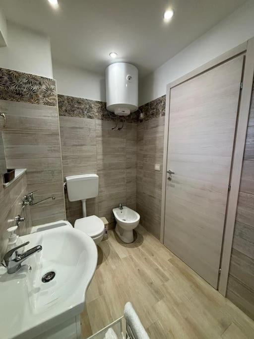 Le Rose Di Lu' Appartement Catánia Buitenkant foto